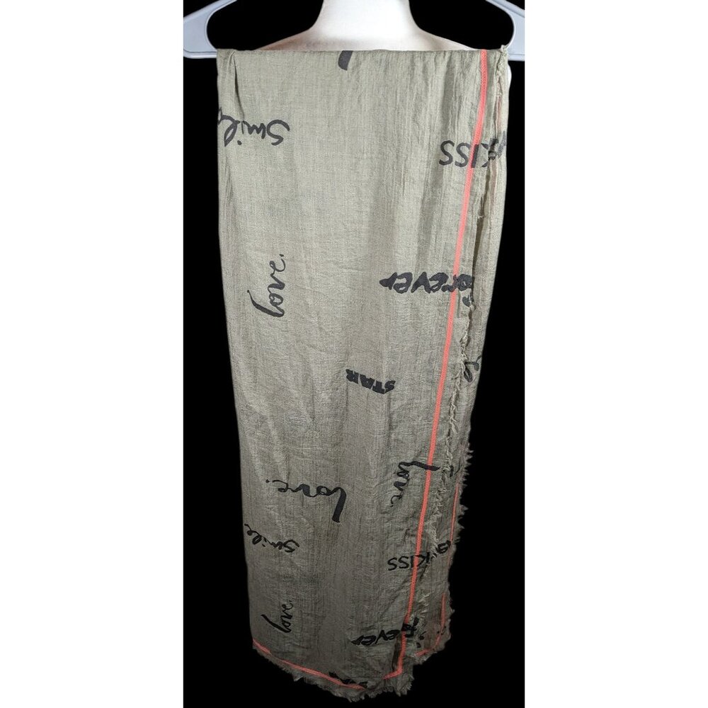 Codello Grey Love Print Scarf With Pink Contrast Stitching